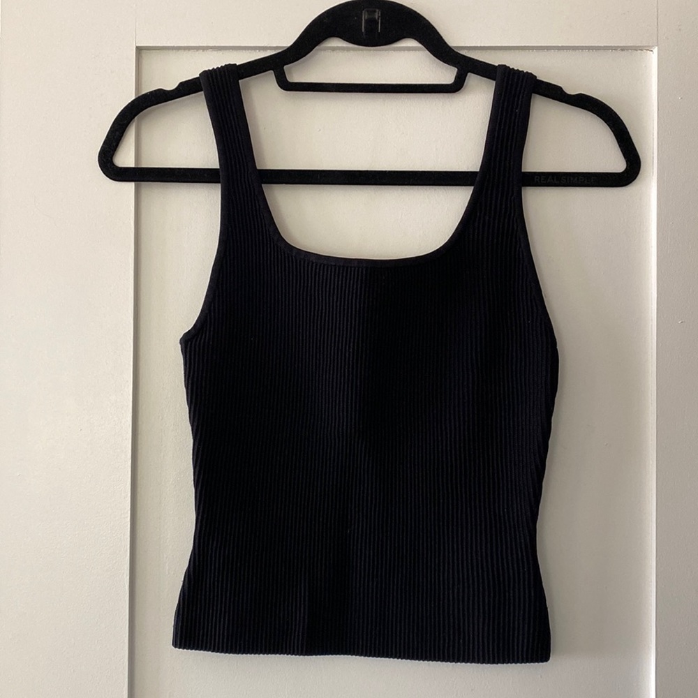 Babaton Sculpt Knick Squareneck Tank